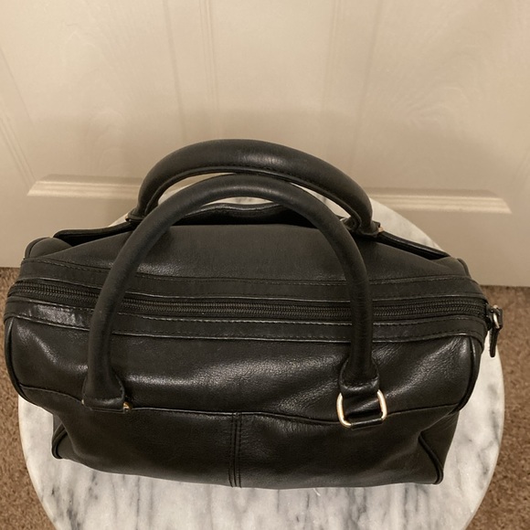 Etienne Aigner Classic Black Leather Satchel - Picture 3 of 6